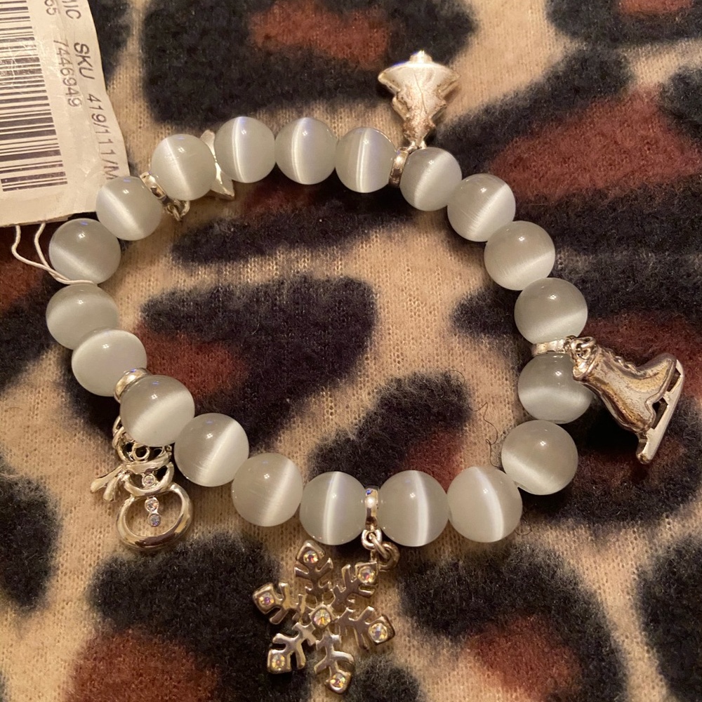 Snow charm bracelet